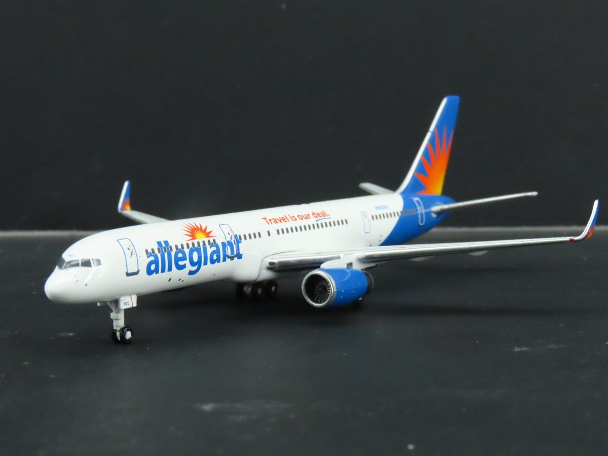 1:400 Scale Gemini Jets (White Box) Allegiant Die-Cast Boeing 757-200 N902NV