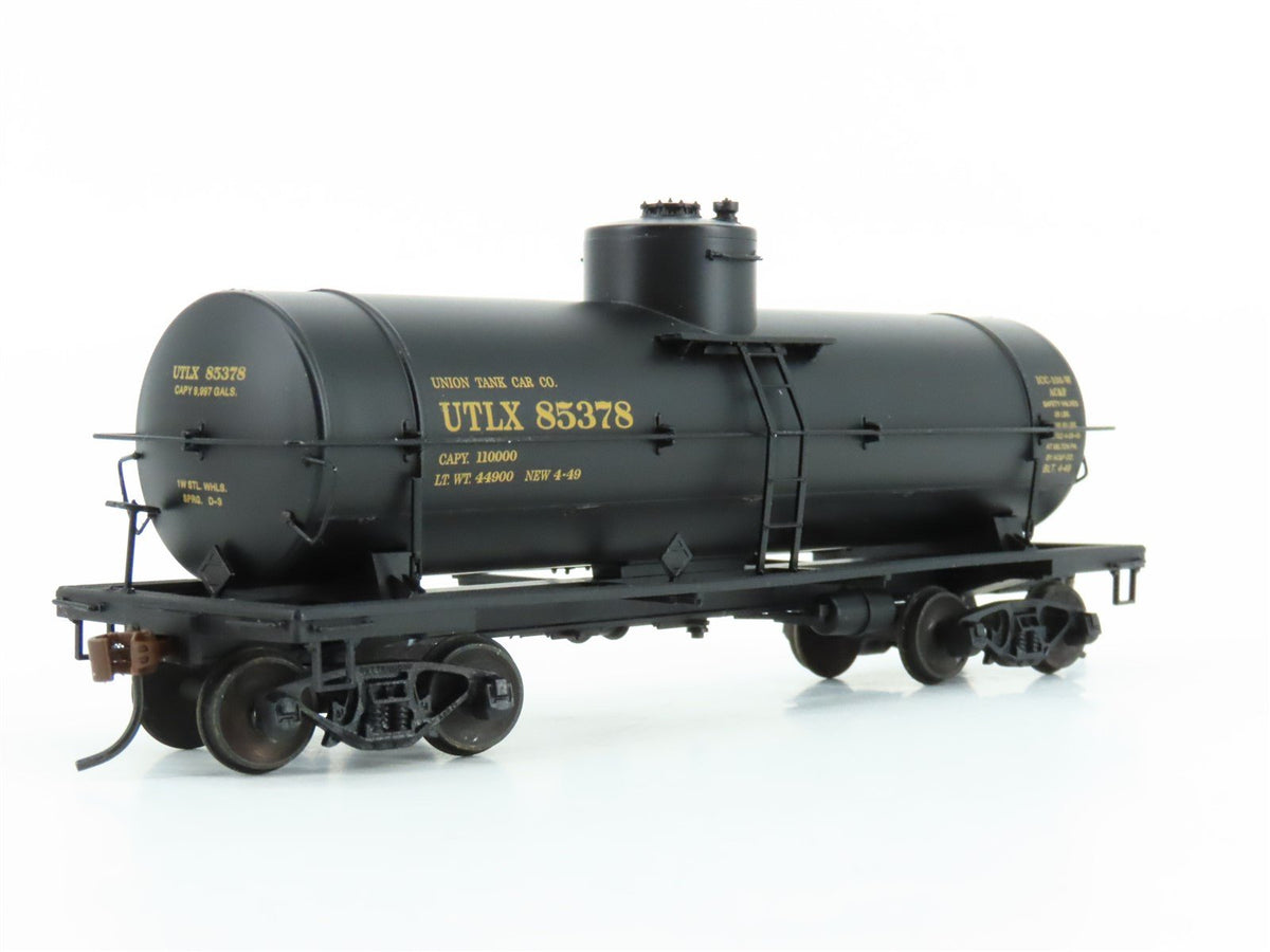 HO Scale Red Caboose RR-33001-15 UTLX 103W 10K Gal Single Dome Tank Car #85378