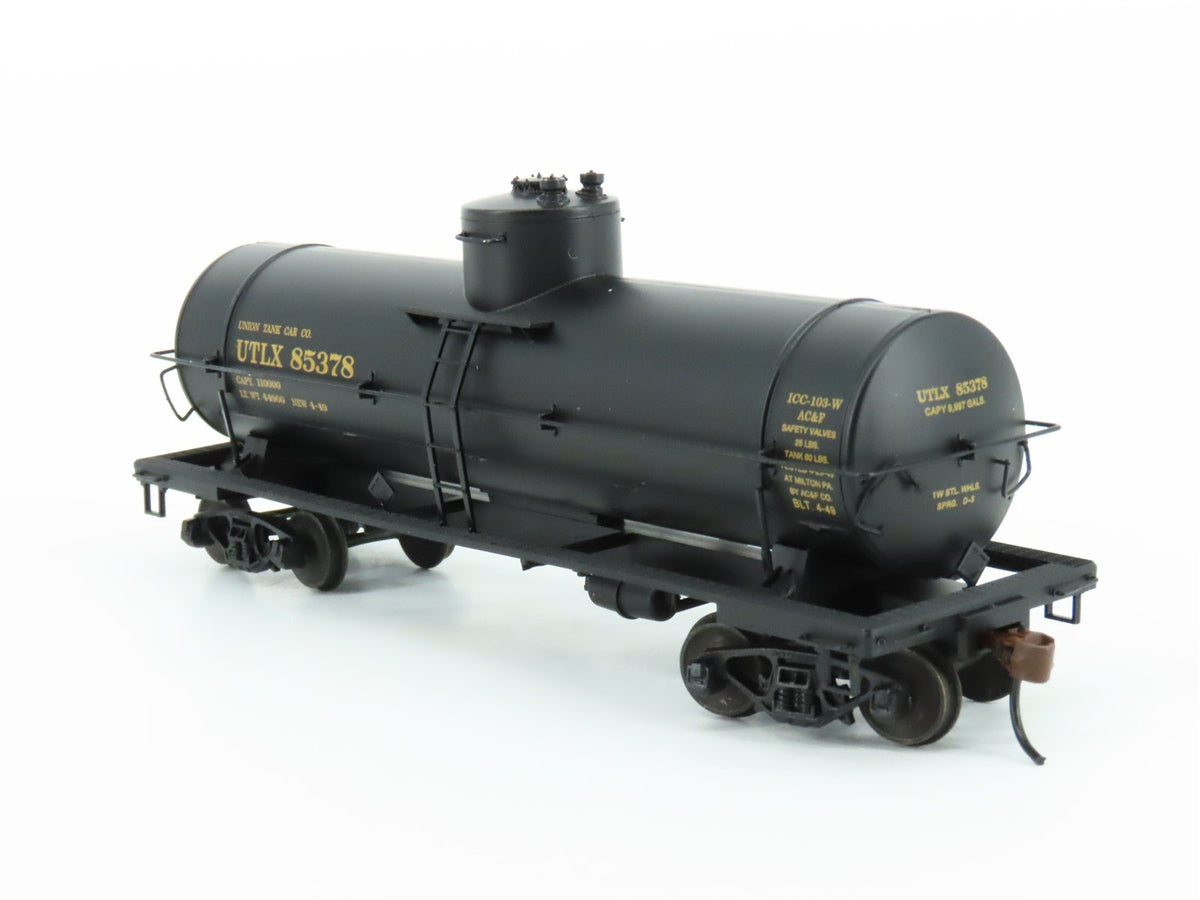 HO Scale Red Caboose RR-33001-15 UTLX 103W 10K Gal Single Dome Tank Car #85378