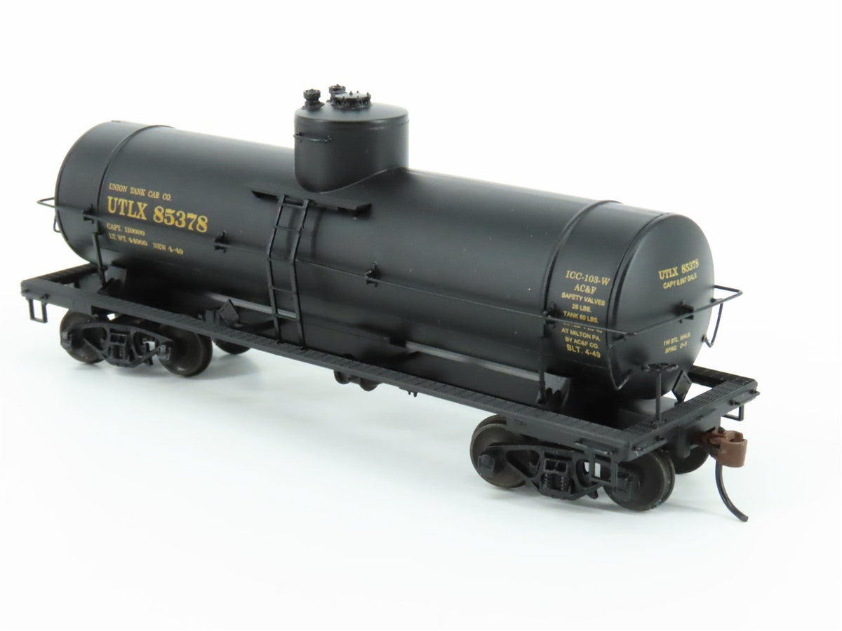 HO Scale Red Caboose RR-33001-15 UTLX 103W 10K Gal Single Dome Tank Car #85378