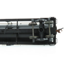 HO Scale Red Caboose RR-33001-15 UTLX 103W 10K Gal Single Dome Tank Car #85378