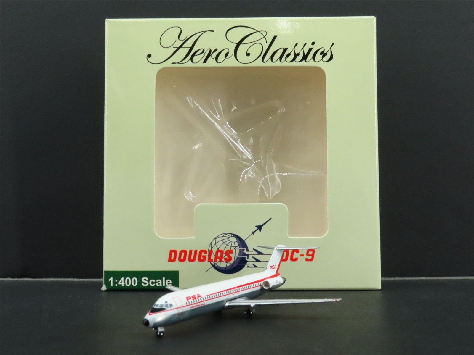 1:400 Aero Classics AC411145 PSA Pacific Southwest Douglas DC-9 Airliner N982PS