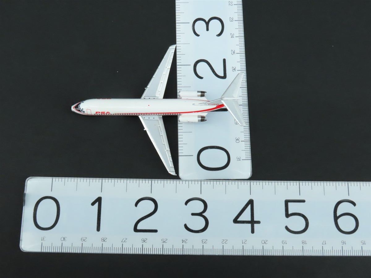 1:400 Aero Classics AC411145 PSA Pacific Southwest Douglas DC-9 Airliner N982PS