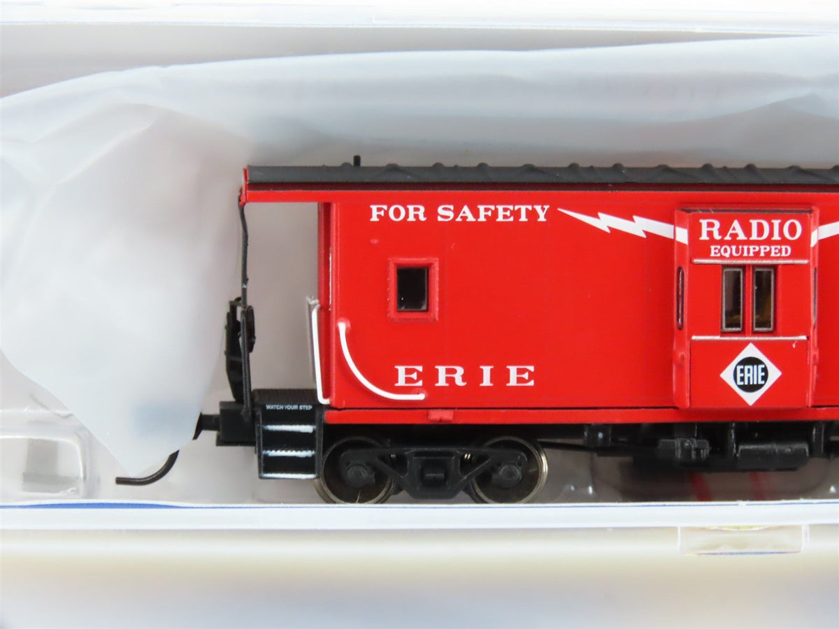 N Scale Athearn 24325 Erie Railway Bay Window Caboose #C313