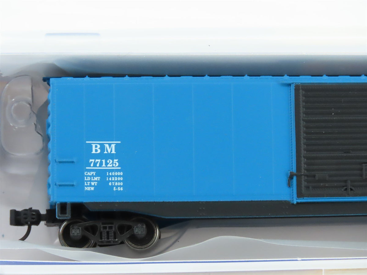 N Scale Athearn ATH2353 B&amp;M Boston &amp; Maine 50&#39; PS-1 Single Door Boxcar #77125