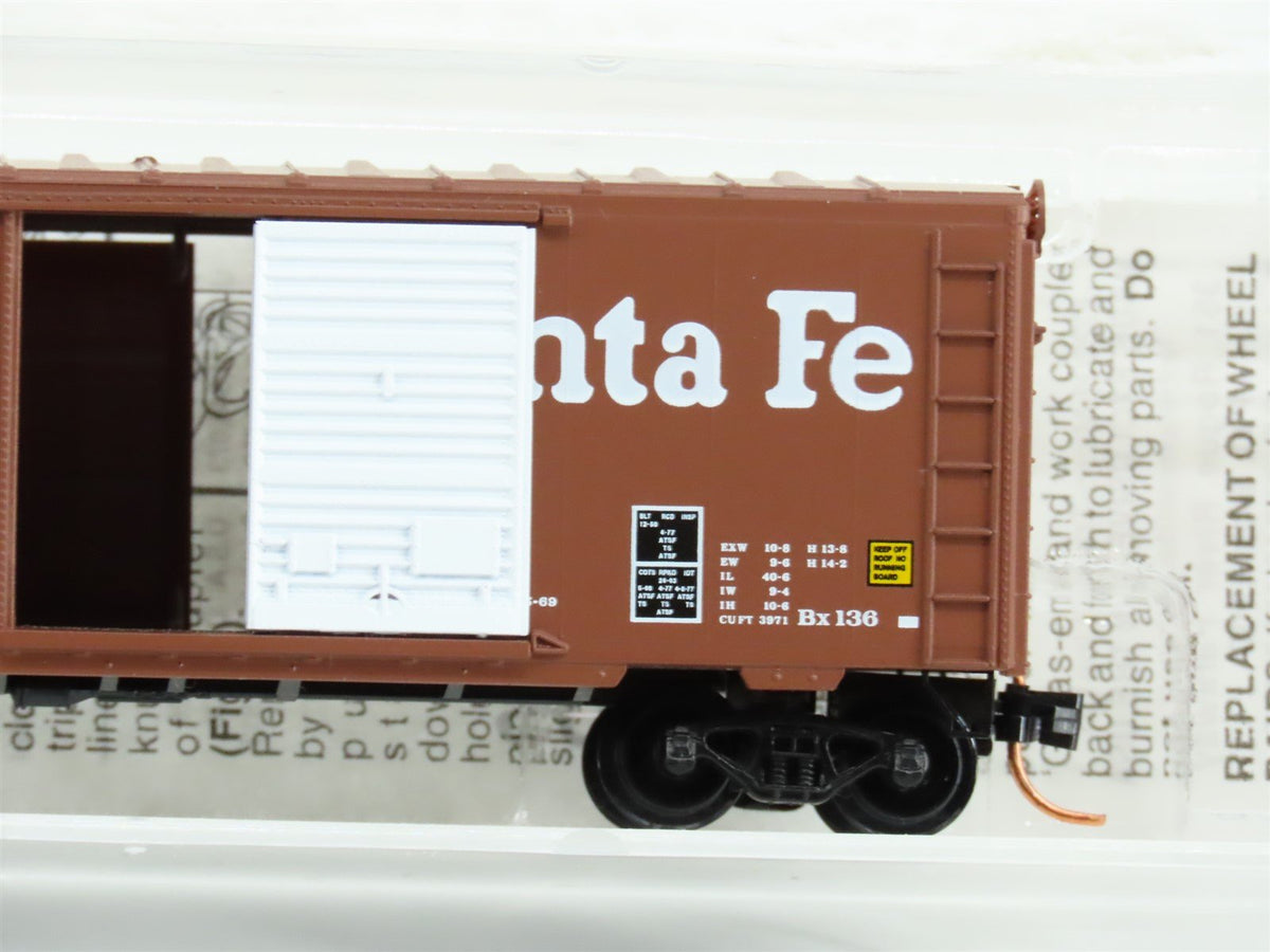 N Scale Micro-Trains MTL 73010 ATSF Santa Fe Railroad 40&#39; Box Car #22640