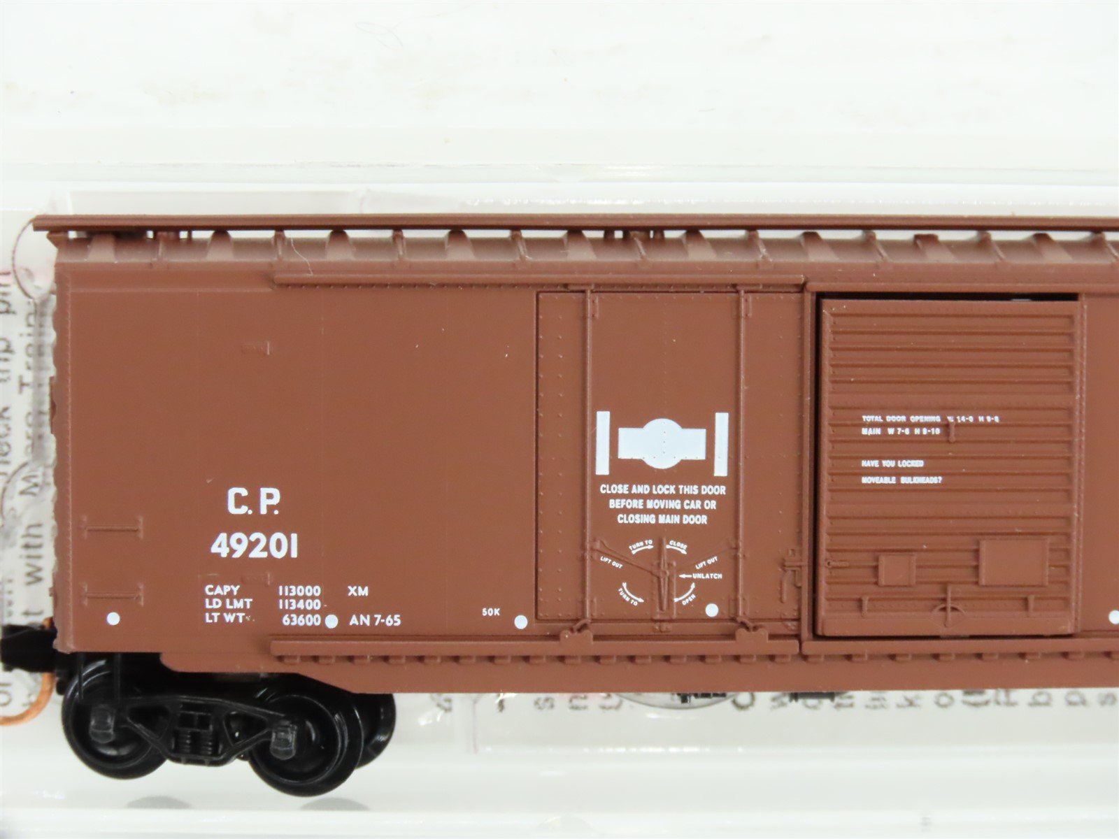 N Scale Micro-Trains MTL 33140 CP Canadian Pacific Railroad 50' Box Car #49201