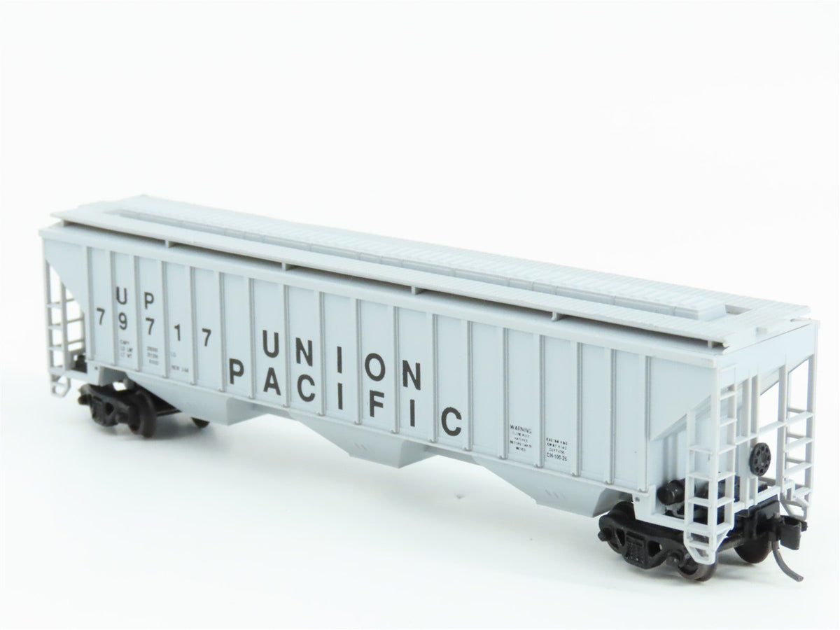 N Scale Precision Masters 1401 UP Union Pacific 3-Bay Covered Hopper #76717