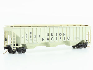 N Scale Precision Masters 1401 UP Union Pacific 3-Bay Covered Hopper #73523