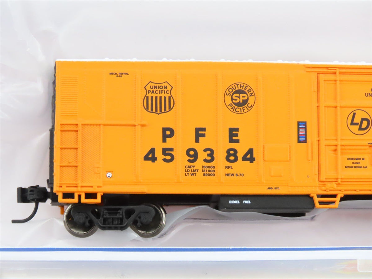 N Scale Athearn ATH25358 PFE Pacific Fruit Express 57&#39; Mech Reefer #459384