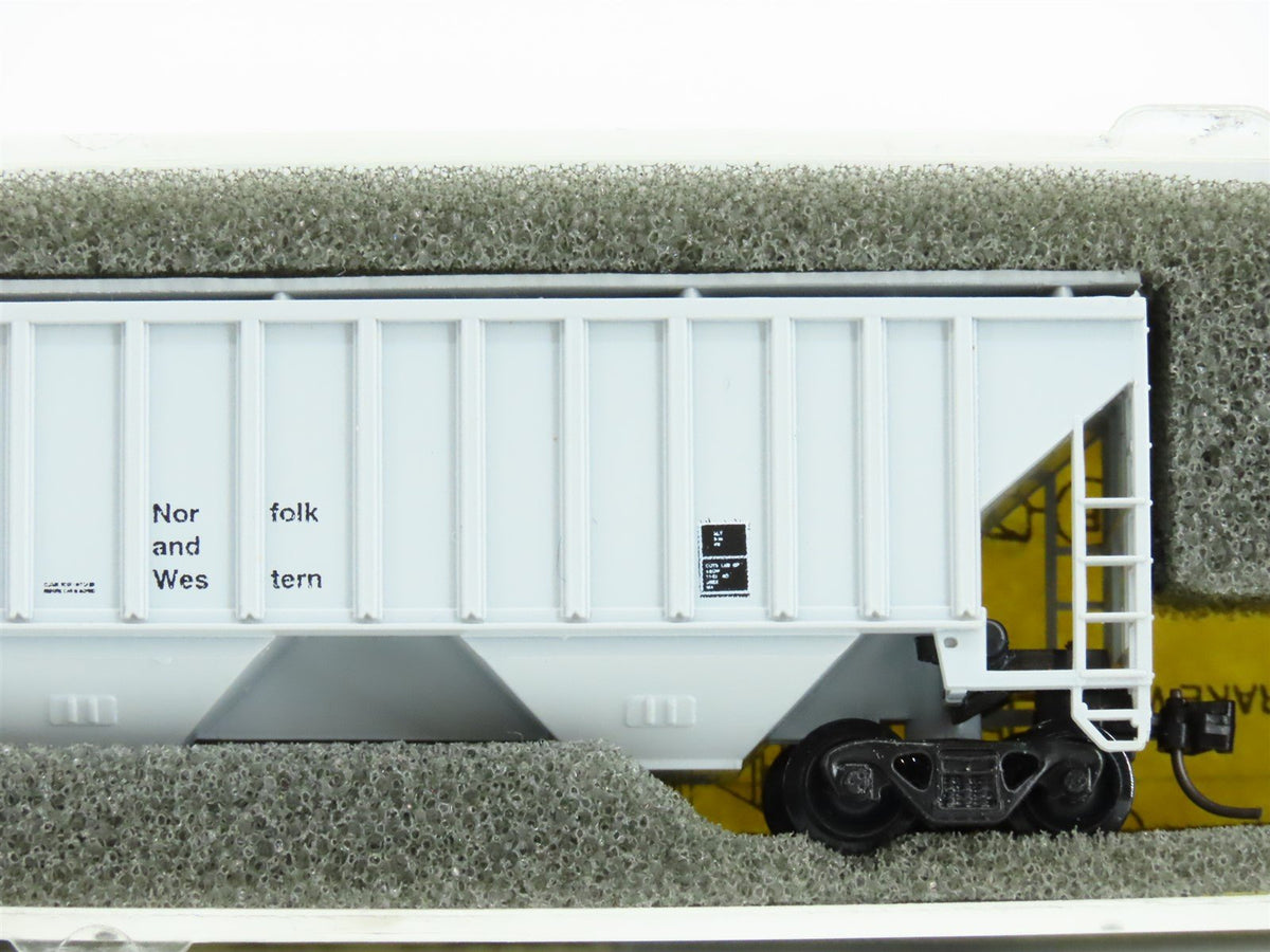 N Scale Precision Masters 1427 NW Norfolk Western 3-Bay Covered Hopper #177697