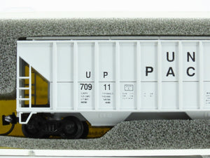 N Scale Precision Masters 1701 UP Union Pacific 3-Bay Covered Hopper #70911