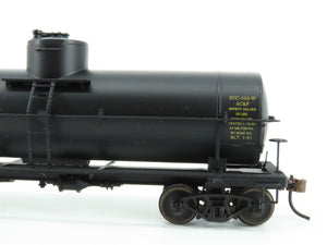 HO Scale Red Caboose RR-33001-45 UTLX 10K Gallon Single Dome Tank Car #39076