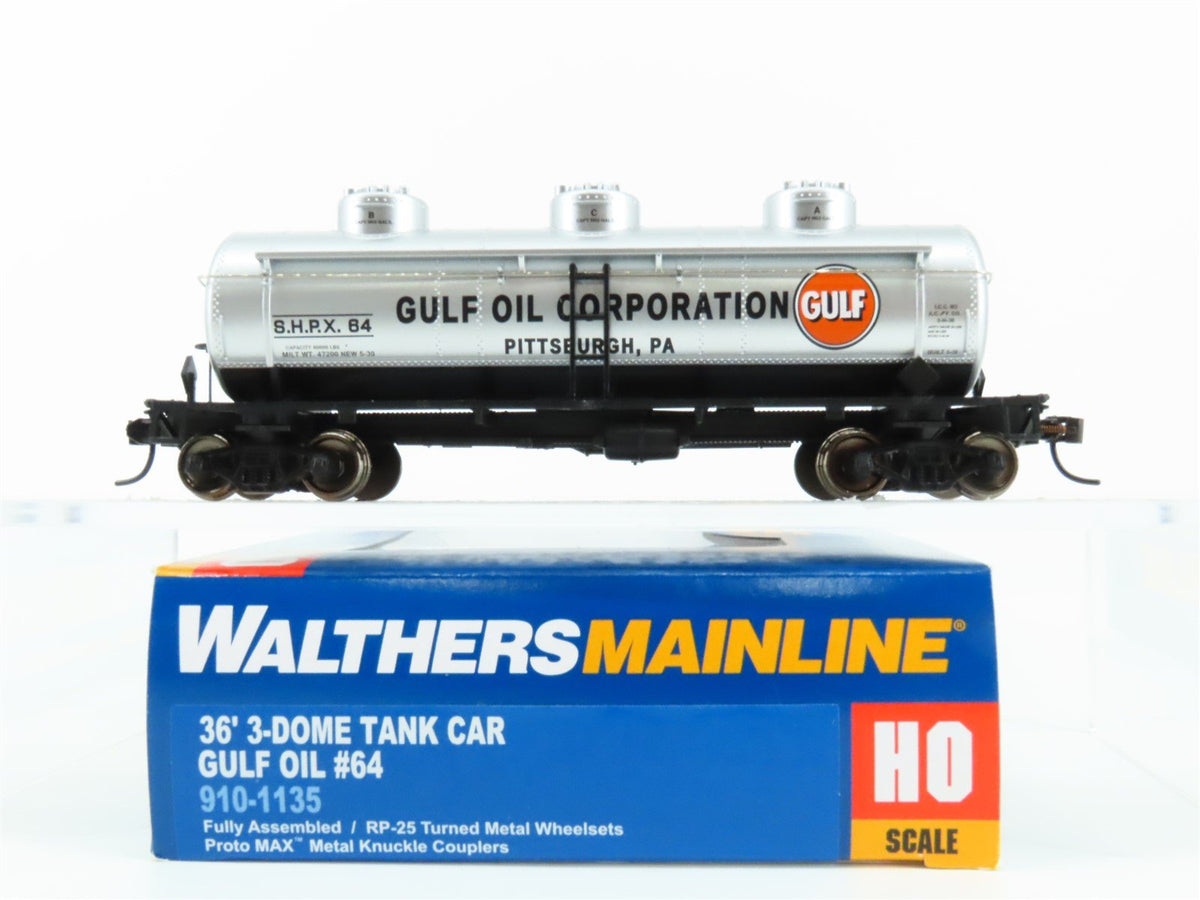 HO Scale Walthers Mainline #910-1135 SHPX Gulf Oil Corp 36&#39; 3 Dome Tank Car #64