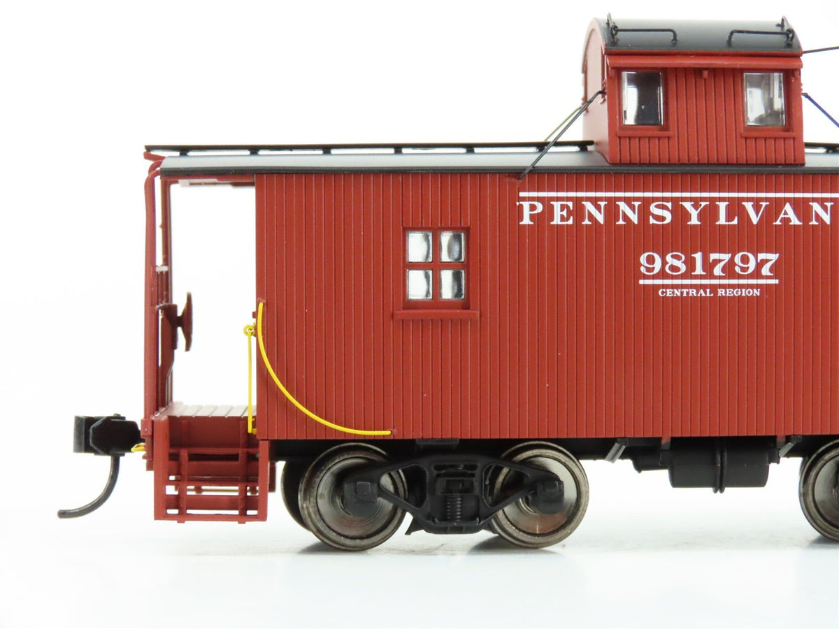 HO Walthers Proto #920-103404 PRR Pennsylvania N6b Class Cabin Caboose #981797