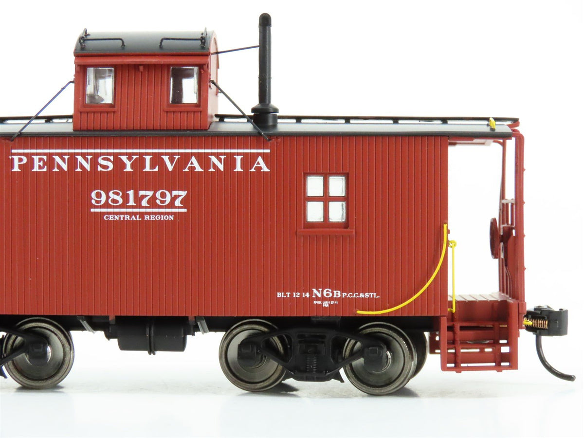 HO Walthers Proto #920-103404 PRR Pennsylvania N6b Class Cabin Caboose #981797