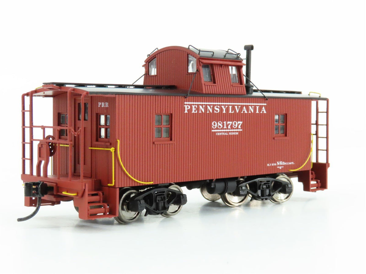 HO Walthers Proto #920-103404 PRR Pennsylvania N6b Class Cabin Caboose #981797