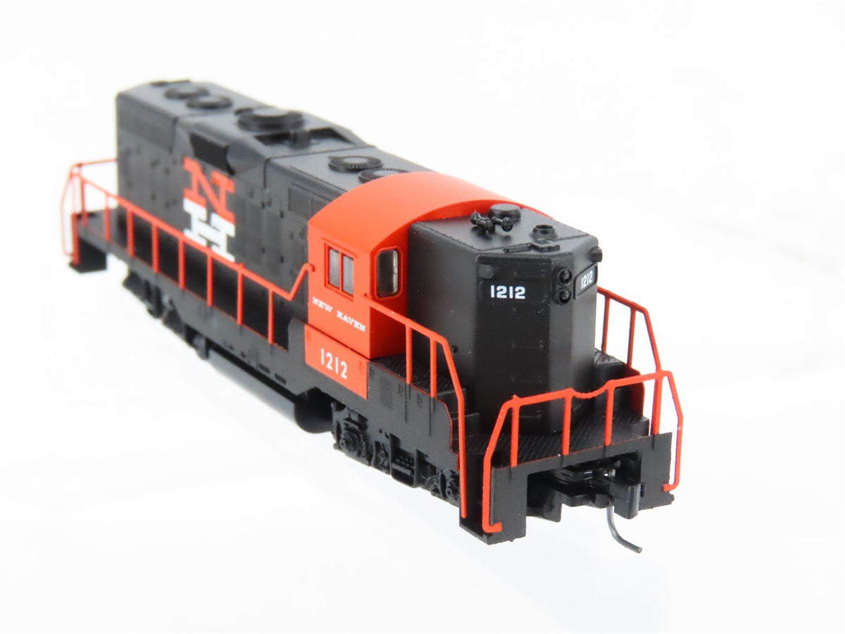 Z Scale Micro-Trains MTL 98201032 NH New Haven &quot;McGinnis&quot; EMD GP9 Diesel #1212