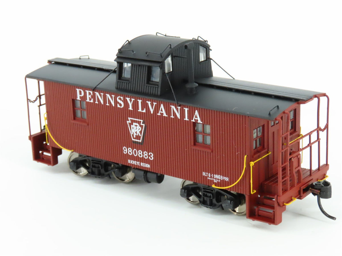 HO Walthers Platinum #932-7653 PRR Pennsylvania N6B Wood Caboose #980883