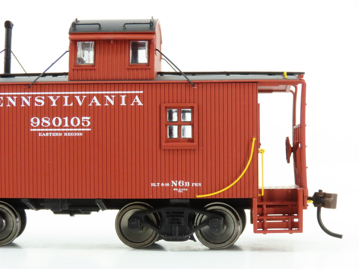 HO Walthers Platinum #932-7641 PRR Pennsylvania N6B Wood Caboose #980105