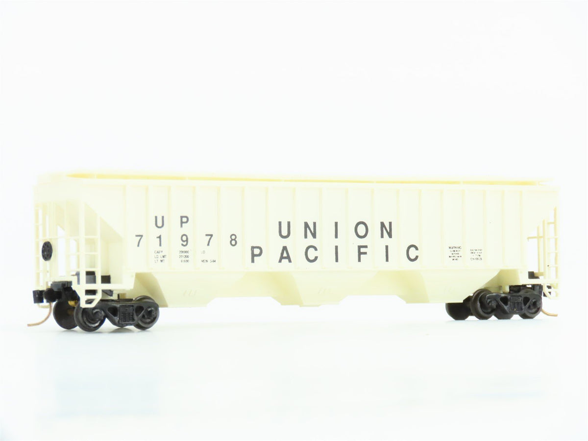 N Scale Precision Masters 1401 UP Union Pacific 3-Bay Covered Hopper #71978