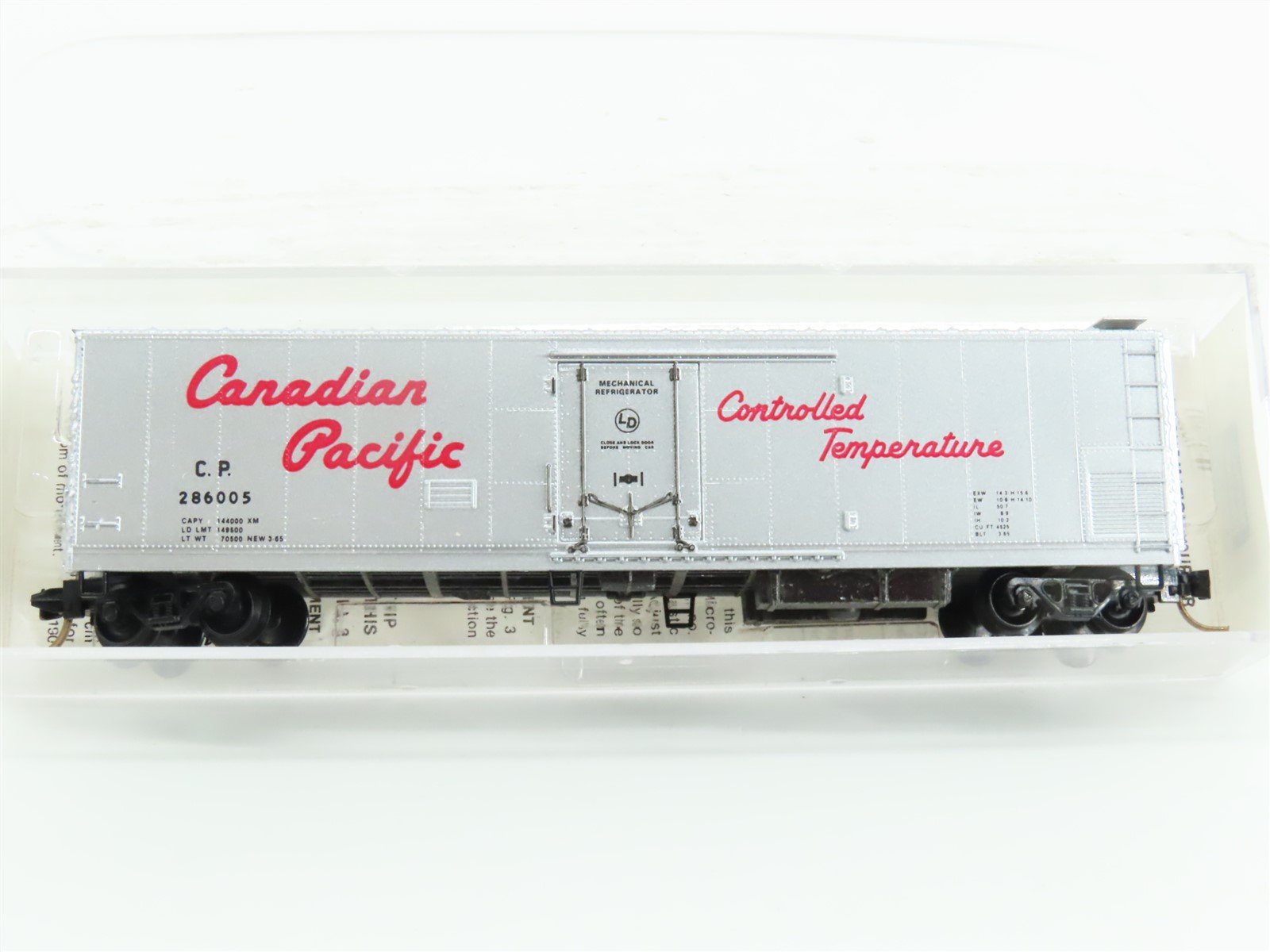N Scale Micro-Trains MTL 69030 CP Canadian Pacific 51' Reefer Car #286005