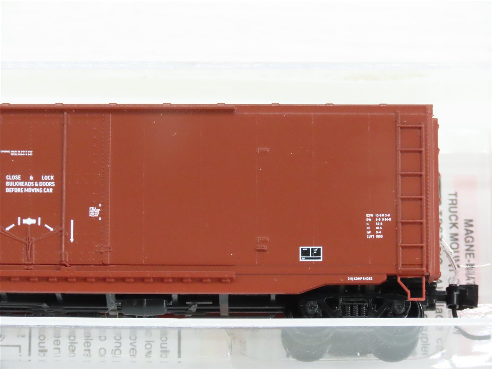 N Micro-Trains MTL 07500210 MR McCloud River 50' Double Plug Door Boxcar #12070