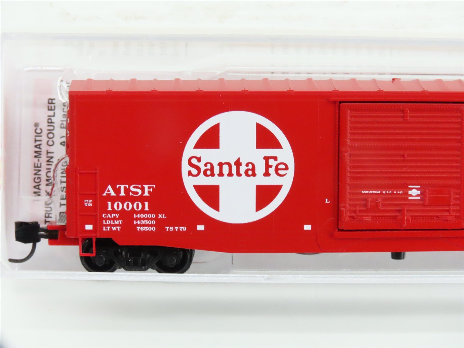 N Scale Micro-Trains MTL 18000380 ATSF Santa Fe 50' Standard Boxcar #10001