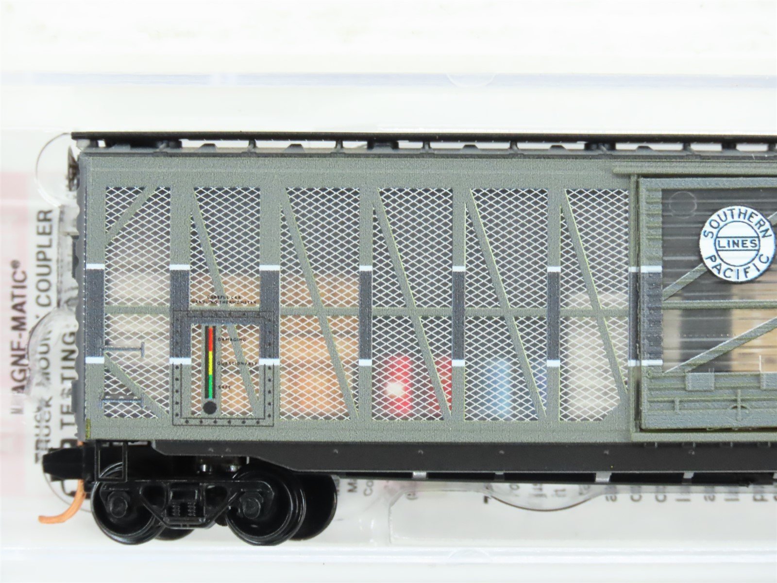 N Scale MicroTrains MTL 03100490 SP Southern Pacific 50' Transparent Boxcar #200