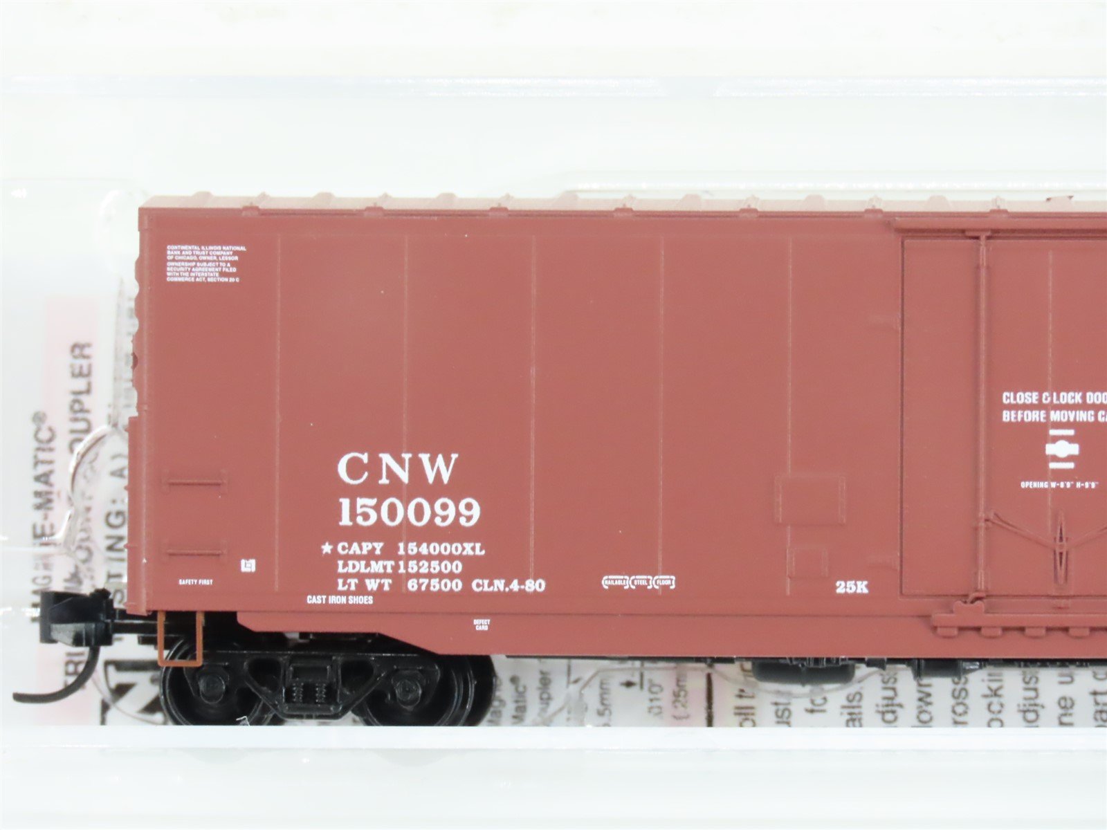 N Micro-Trains MTL 18100100 CNW Chicago Northwestern 50' Boxcar #150099