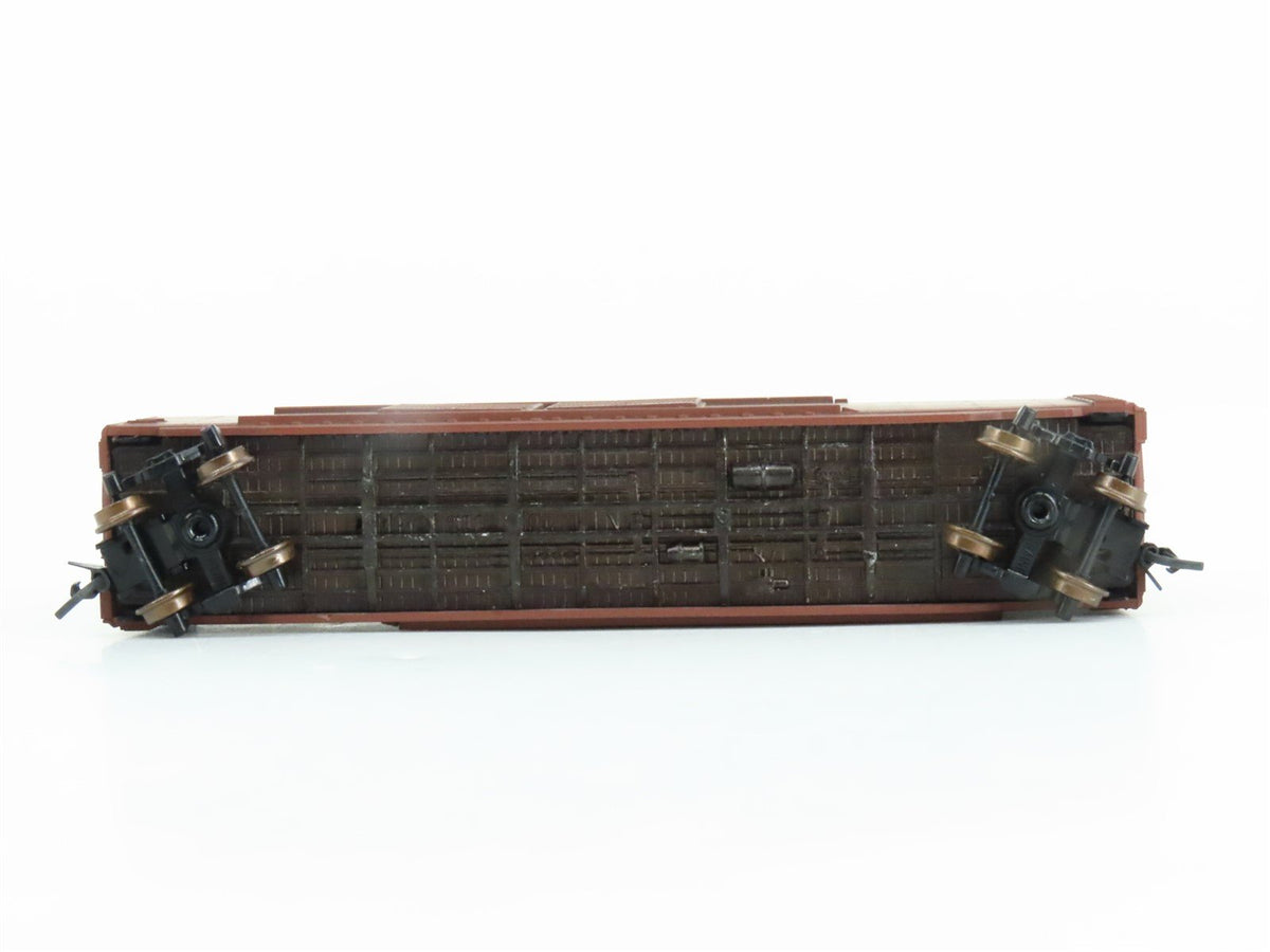 N Scale Micro-Trains MTL SP Southern Pacific 50&#39; Boxcar #202516 Weathered
