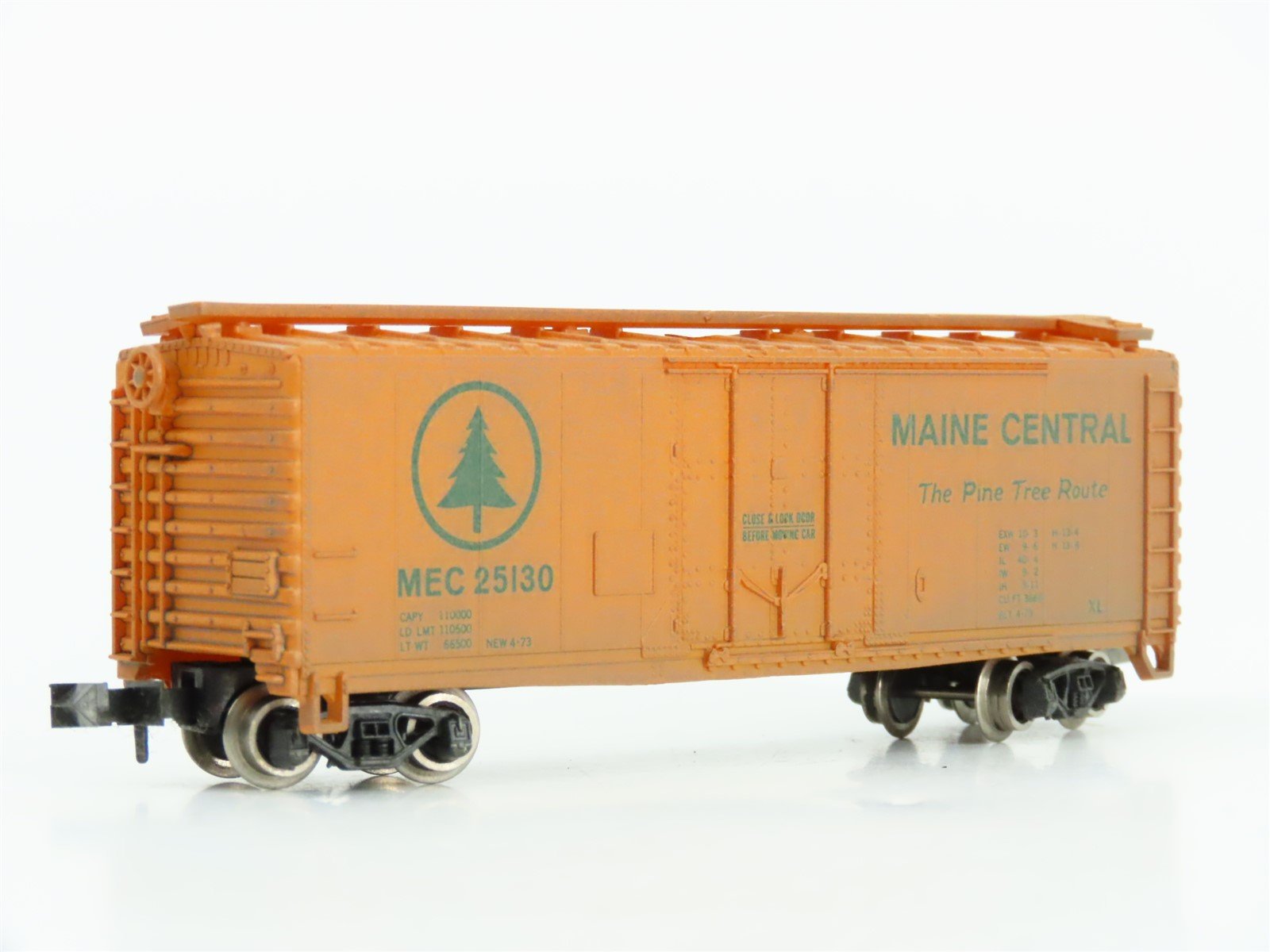 N Atlas 3307 MEC Maine Central Pine Tree 40' Box Car #25130 Custom Weathered