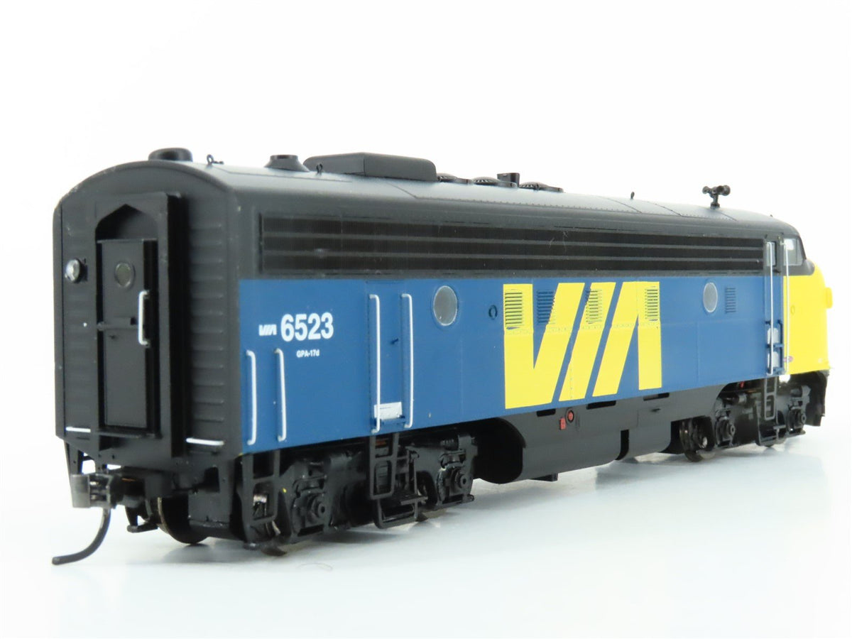 HO Scale Intermountain 49986S-03 VIA Rail FP9A Diesel #6523 w/ DCC &amp; Sound