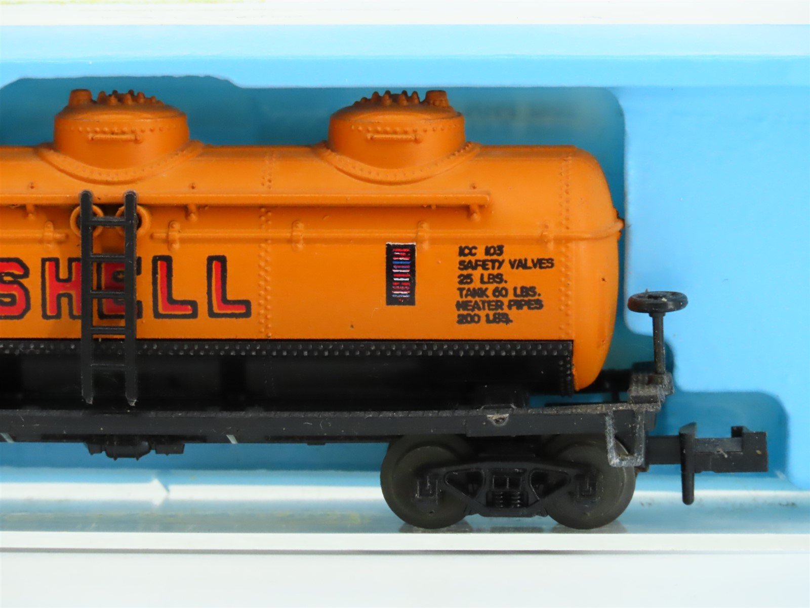 N Scale Atlas 2291 SCCX Shell Oil 3-Dome Tank Car #1245