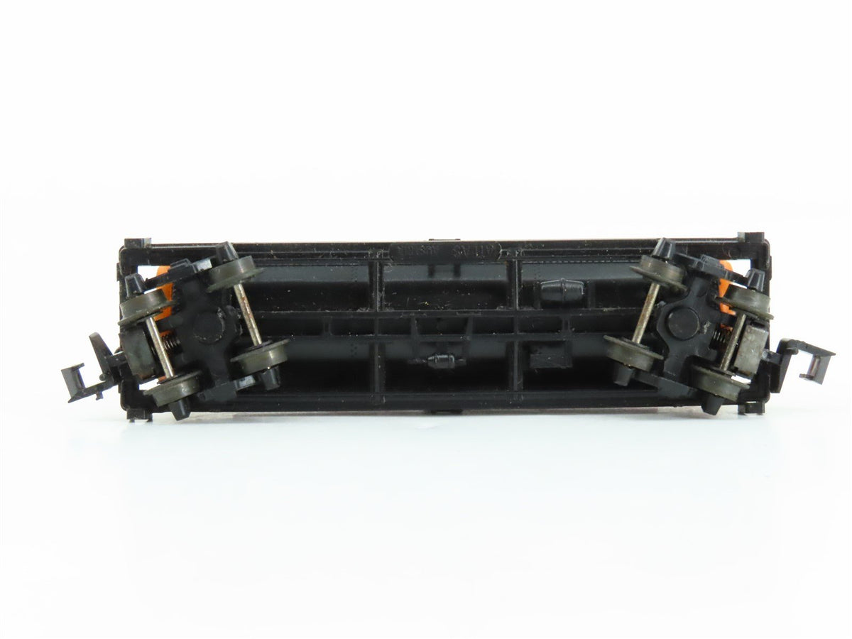 N Scale Atlas 2291 SCCX Shell Oil 3-Dome Tank Car #1245
