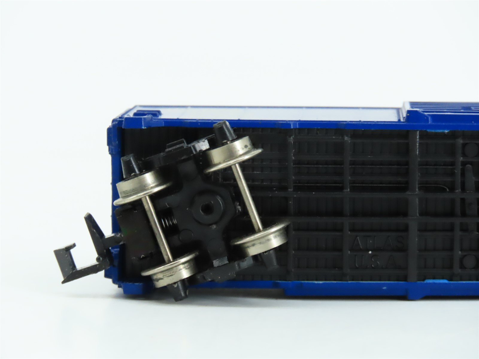 N Scale Atlas 3221 C&O Chessie System 40' Single Door Box Car #460985