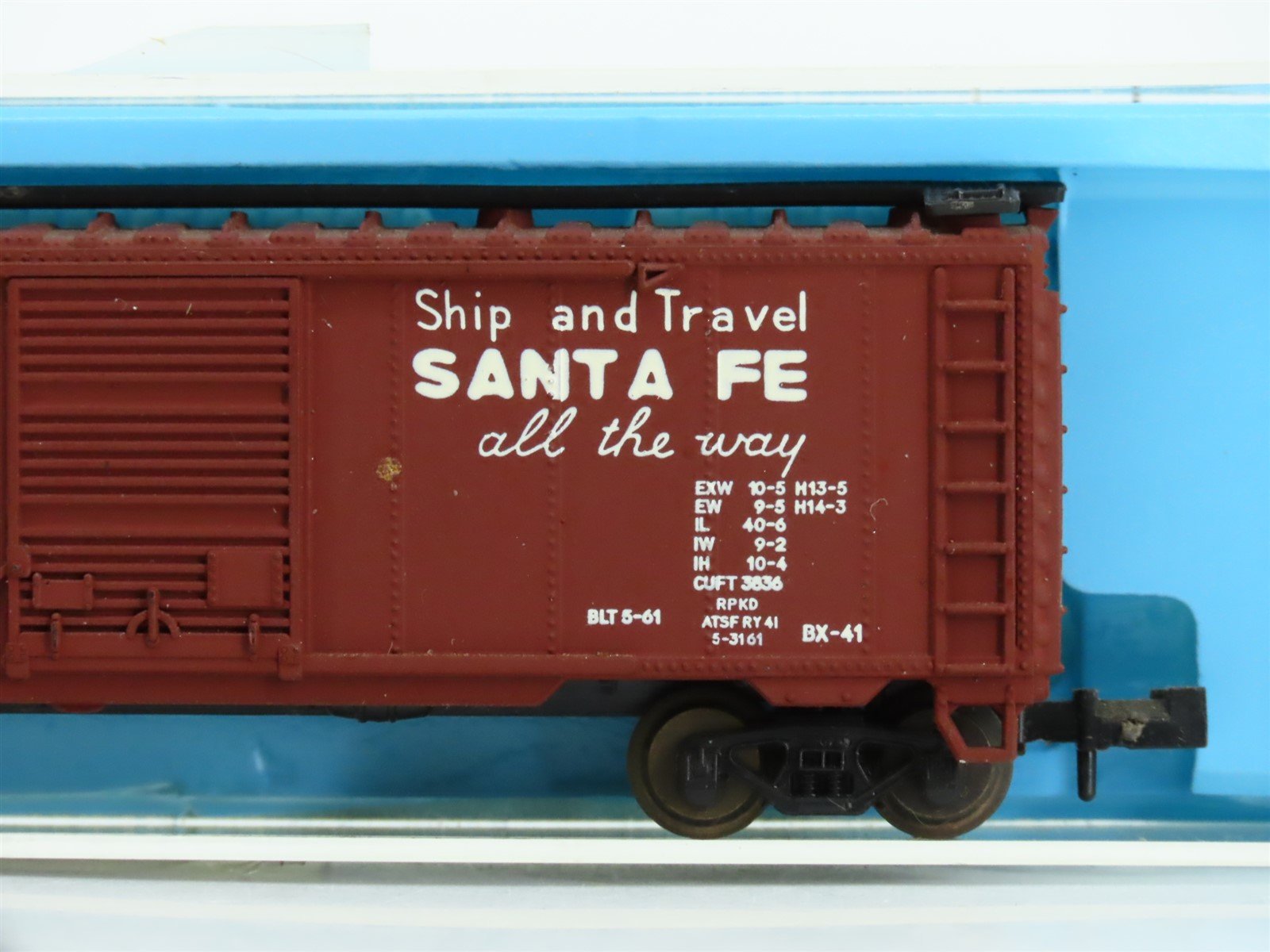 N Scale Atlas 2203 ATSF Santa Fe Railroad 41' Single Door Box Car #15231