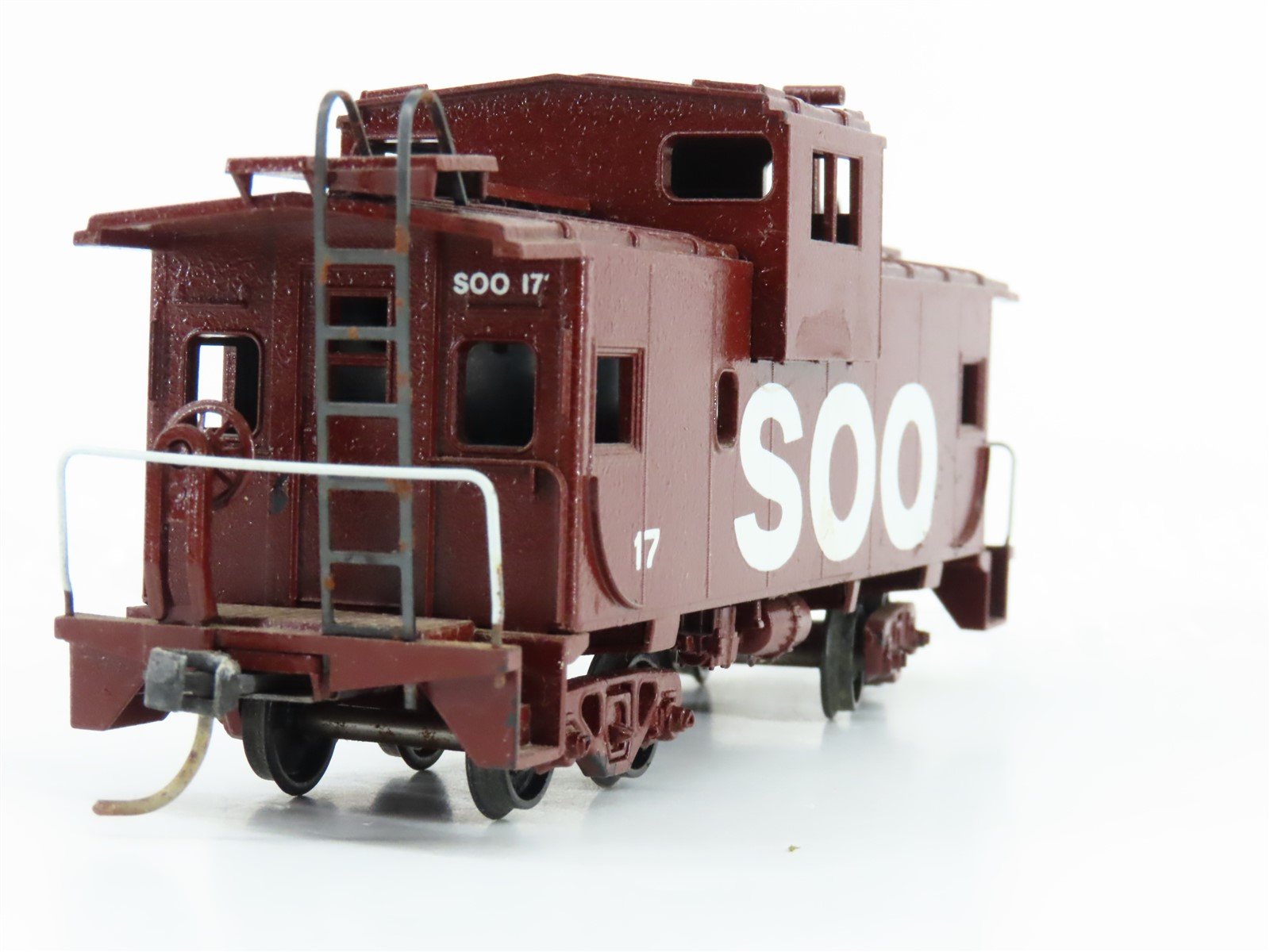 HO Scale Athearn SOO Line Railroad Extended Vision Caboose #17 - Custom
