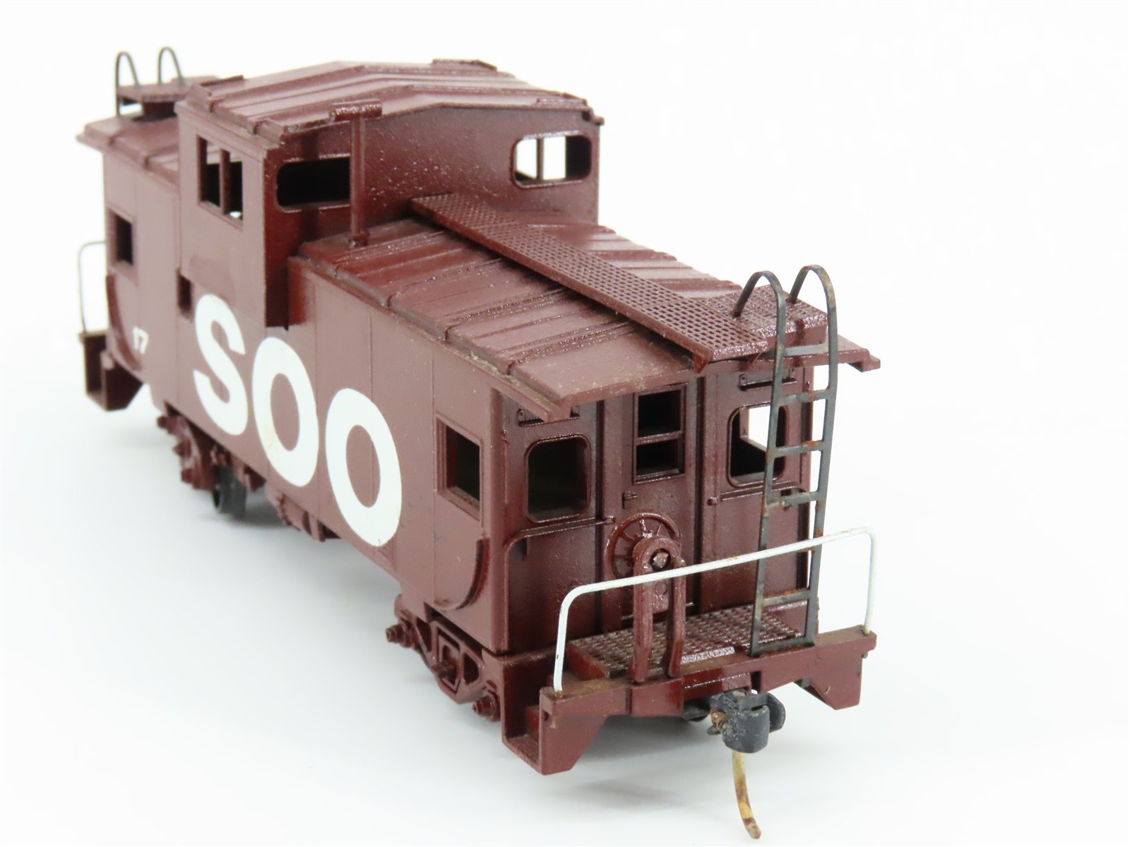 HO Scale Athearn SOO Line Railroad Extended Vision Caboose #17 - Custom