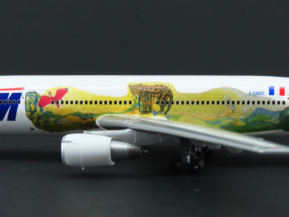 1:400 Scale Dragon Wings 55328 Die-Cast AOM McDonnell Douglas DC-10-30 Aircraft
