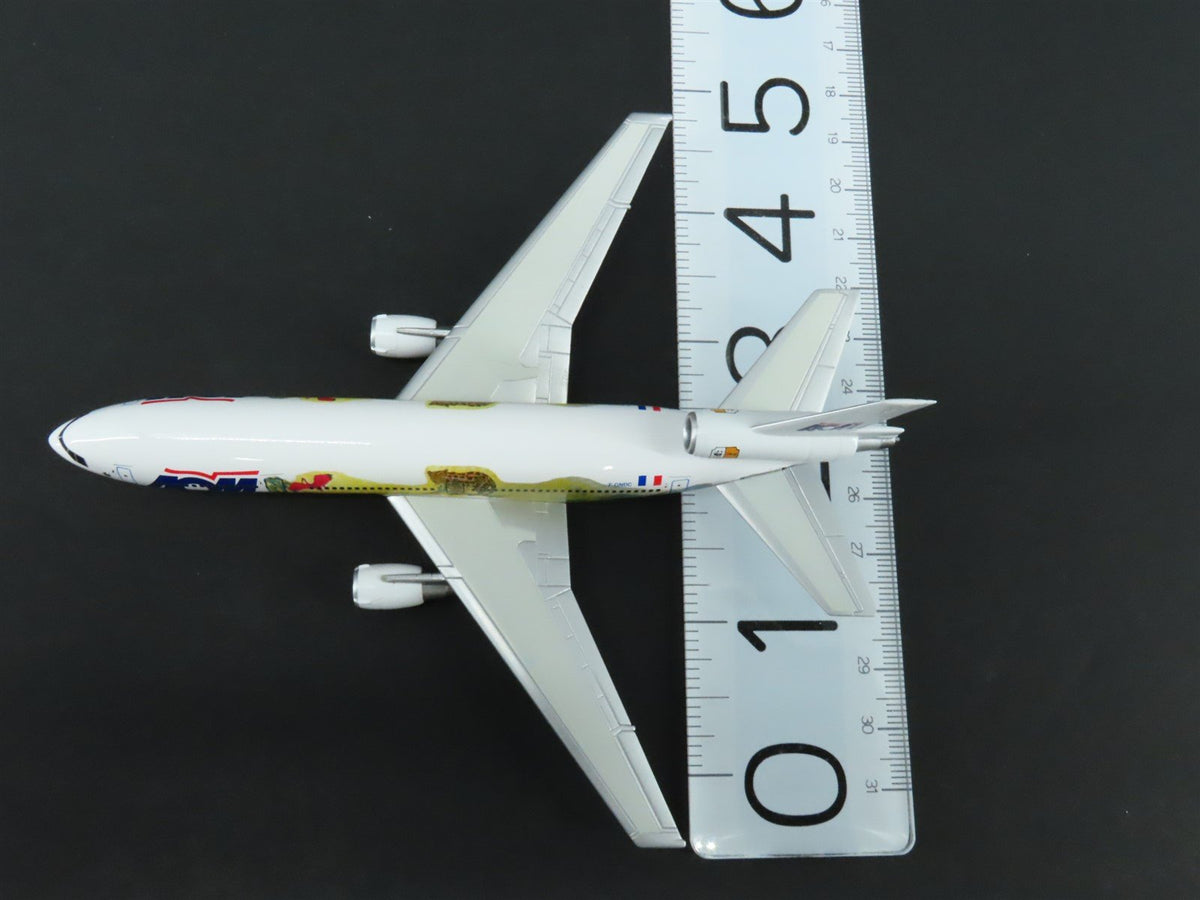 1:400 Scale Dragon Wings 55328 Die-Cast AOM McDonnell Douglas DC-10-30 Aircraft