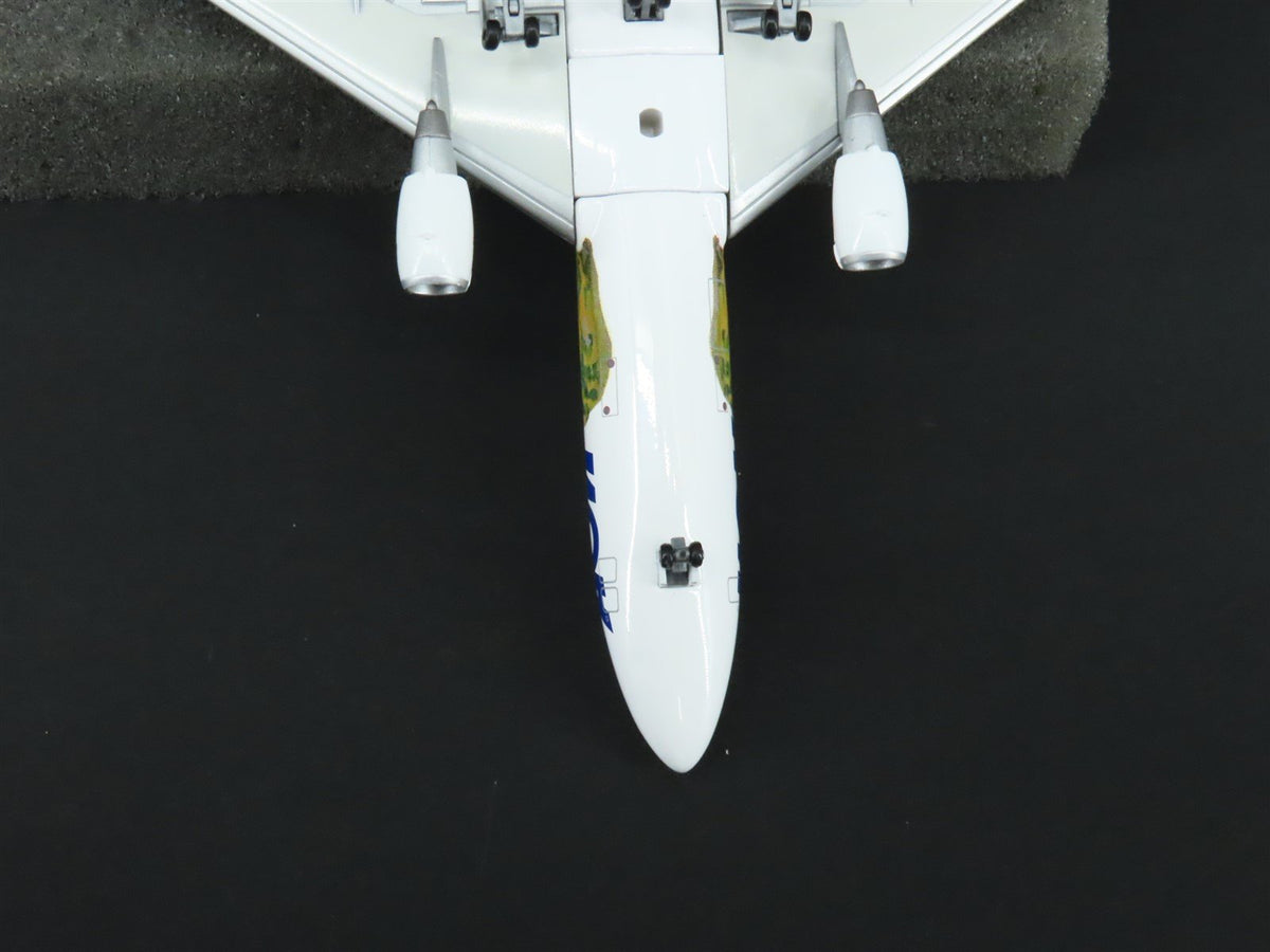 1:400 Scale Dragon Wings 55328 Die-Cast AOM McDonnell Douglas DC-10-30 Aircraft