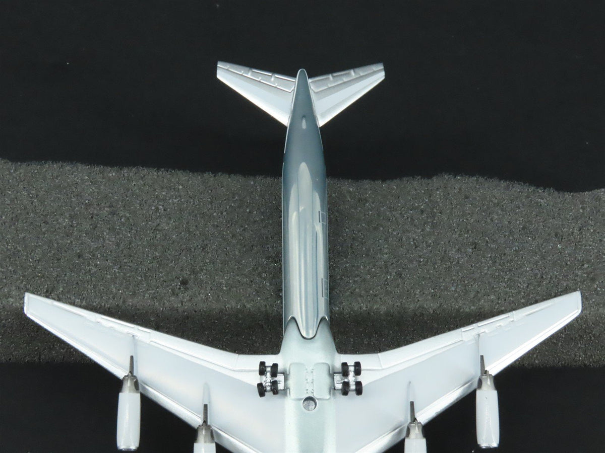 1:400 Scale Aero Classics Die-Cast Air Afrique McDonnell Douglas DC-8 Aircraft