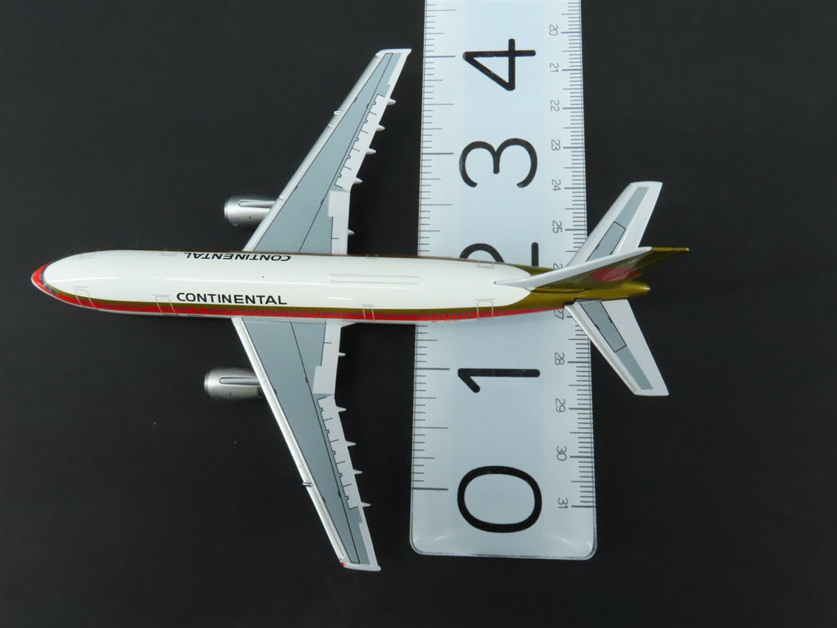 1:400 Scale Aero Classics Die-Cast Continental Airbus A300B2/B4 Aircraft N972C