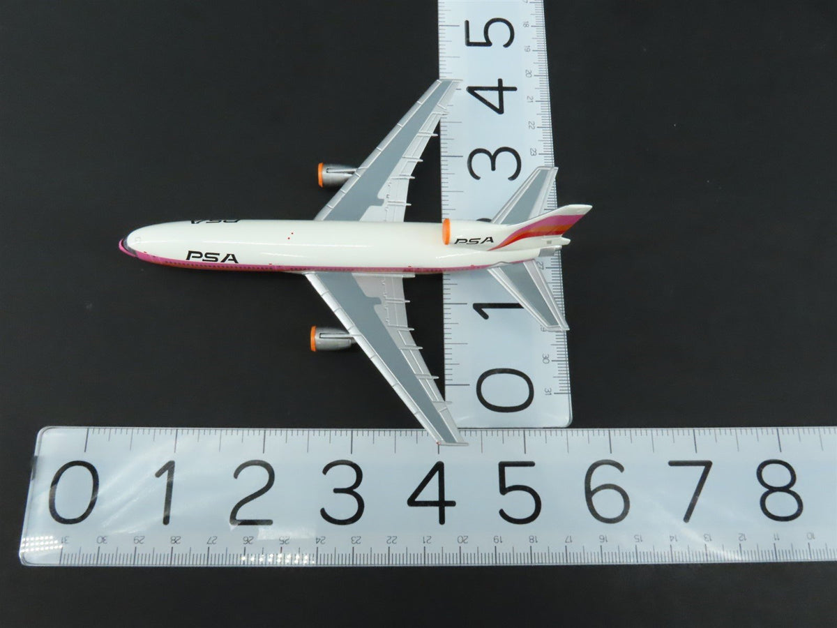 1:400 Scale Jet-X Pacific Southwest Lockheed L-1011-1 Aircraft N10112 - Pink