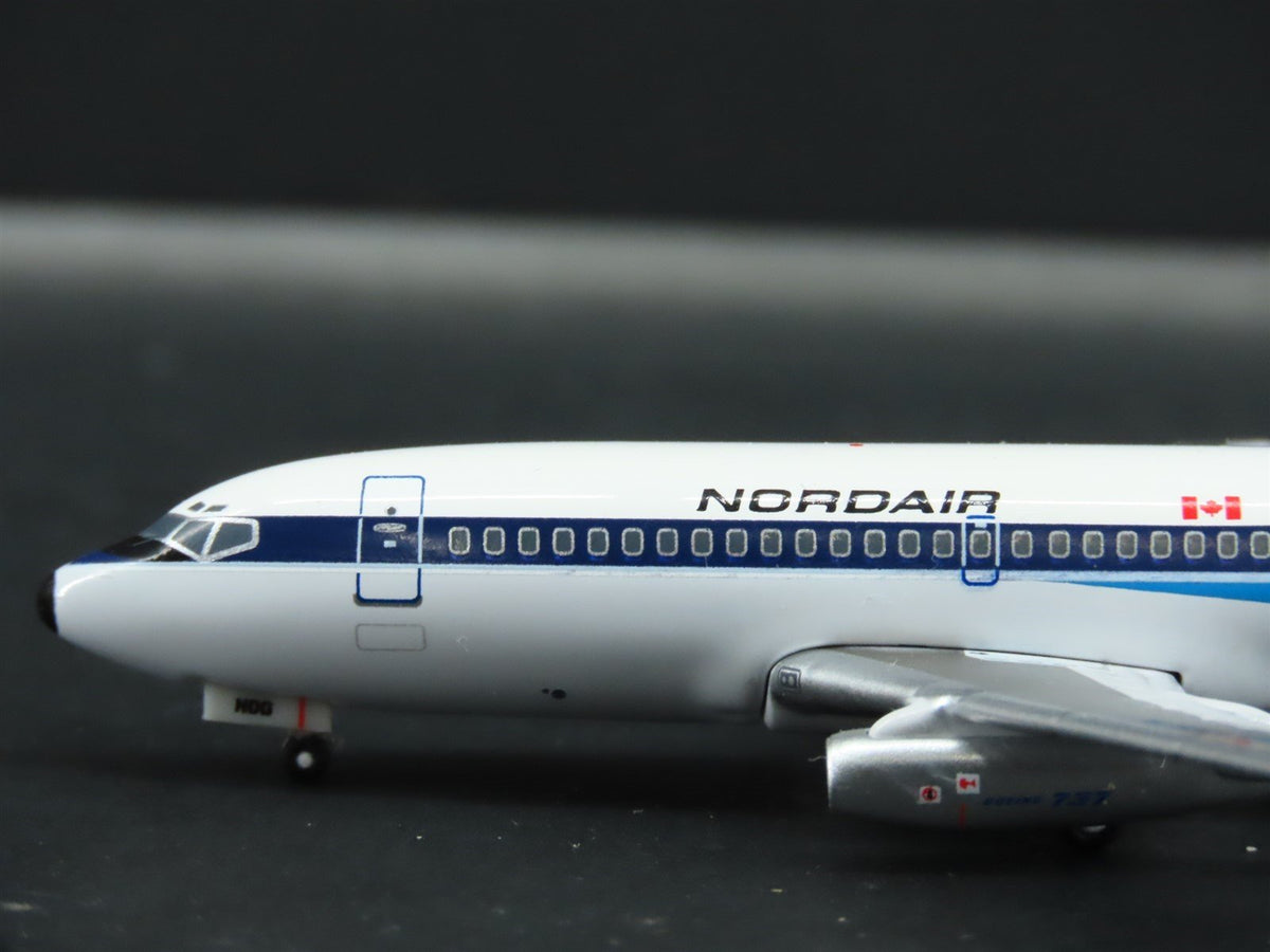 1:400 Scale Aero Classics Limited Edition Nordair B-737-2T4 Aircraft C-GNDG