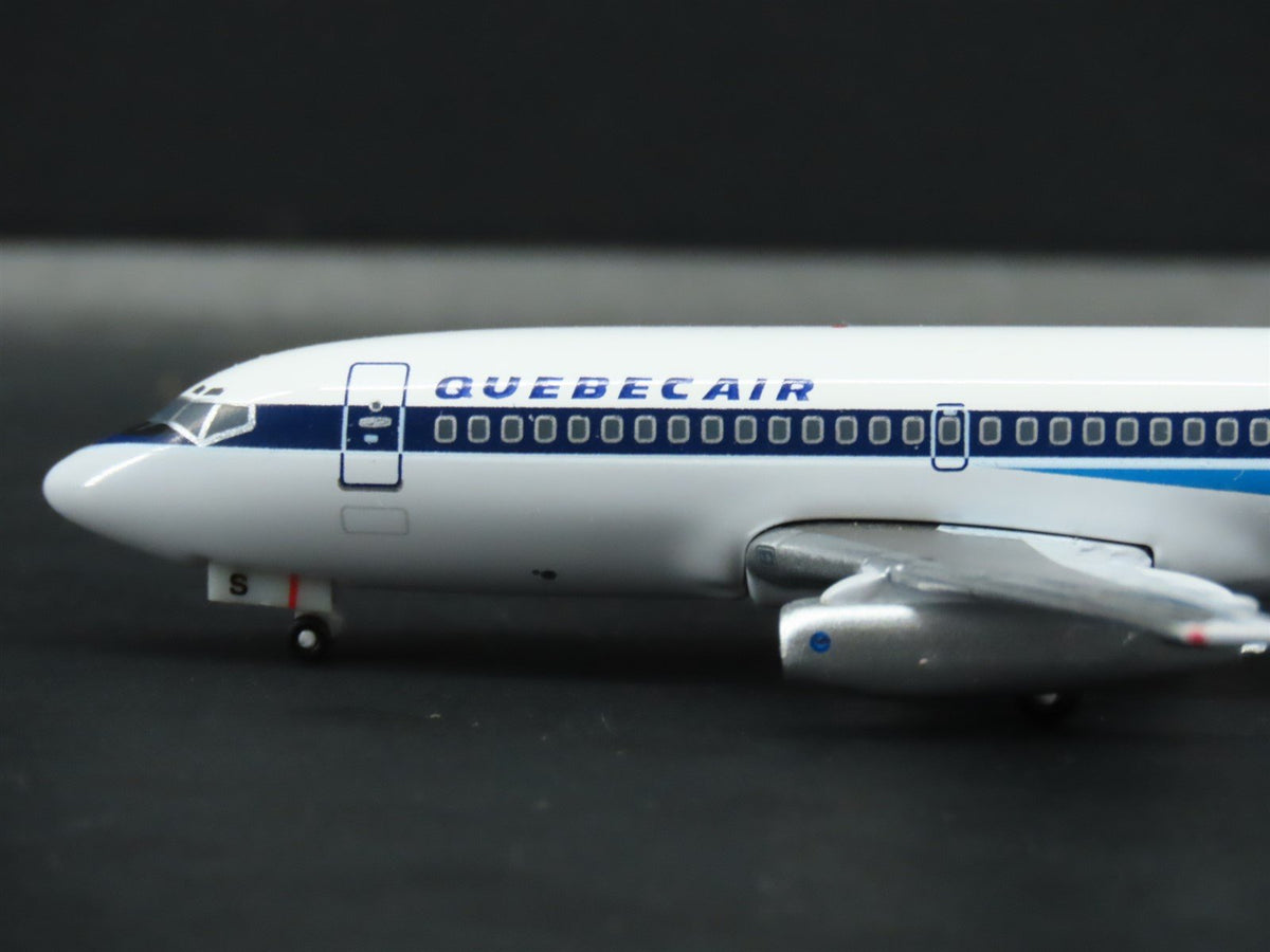 1:400 Scale Aero Classics Die-Cast Quebecair Boeing B-737-200 Aircraft C-GQBS
