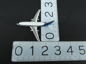 1:400 Scale Aero Classics Die-Cast Quebecair Boeing B-737-200 Aircraft C-GQBS