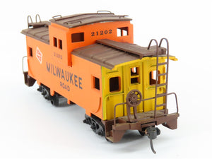 HO Scale Athearn MILW Milwaukee Road Extended Vision Caboose #21202 - Custom