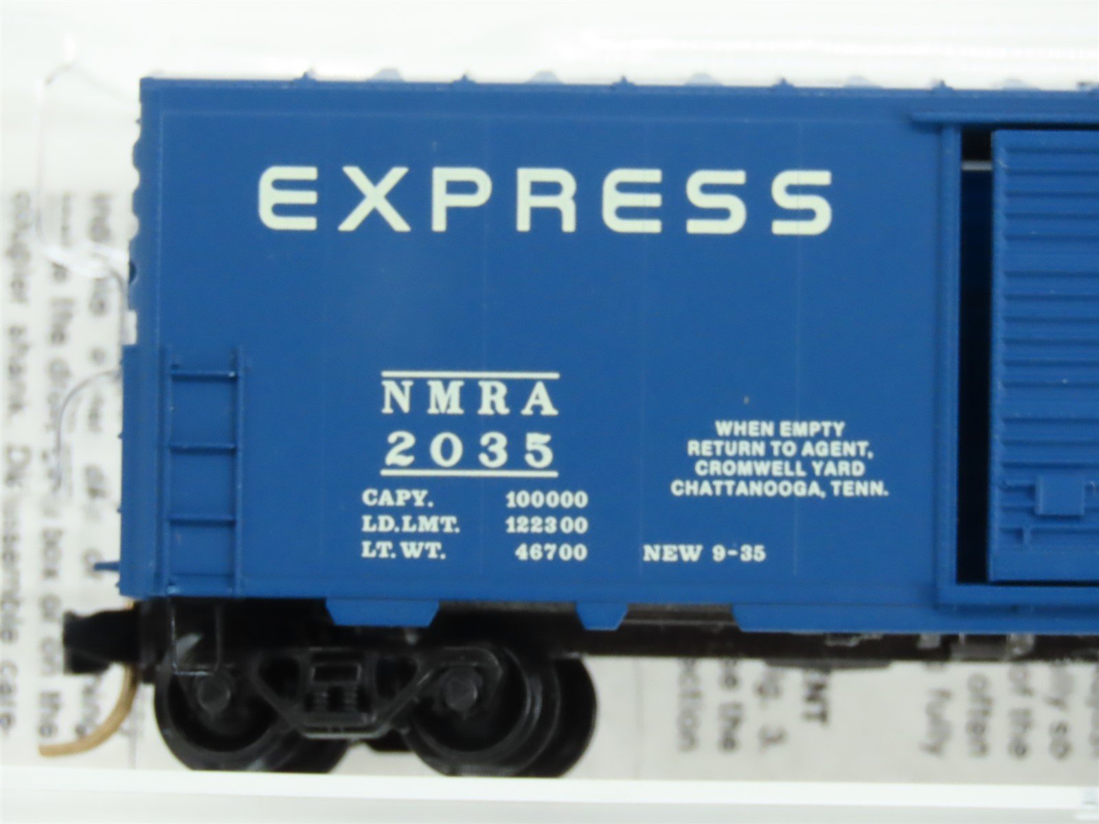 N Micro-Trains MTL Special Run NMRA Express Service Single Door Box Car #2035